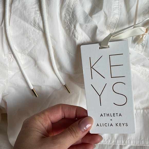 🍦NWT🍦 Athleta x Alicia Keys Utility Pants Sz 8 - Picture 4 of 7